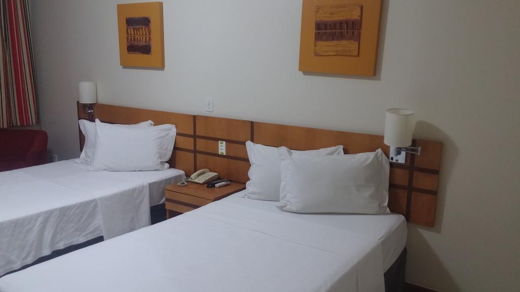 Vitoria Praia Hotel エクステリア 写真